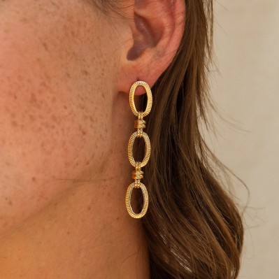 Boucles d’oreilles longues dorées Axelle - Un De Ces Quatre - Comptoir Doré