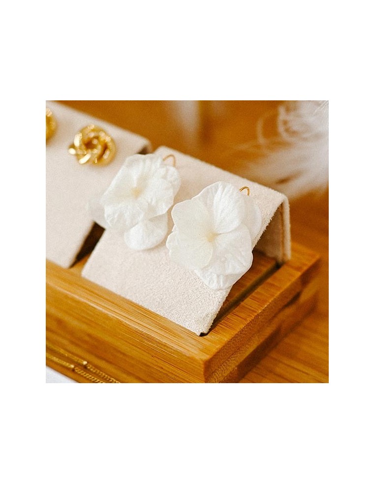 Boucles d'oreilles hortensia blanche - L'Atelier de Clotilde - Comptoir Doré