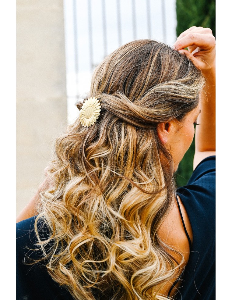 Barrette fleur marguerite dorée Margarita - Comptoir Doré