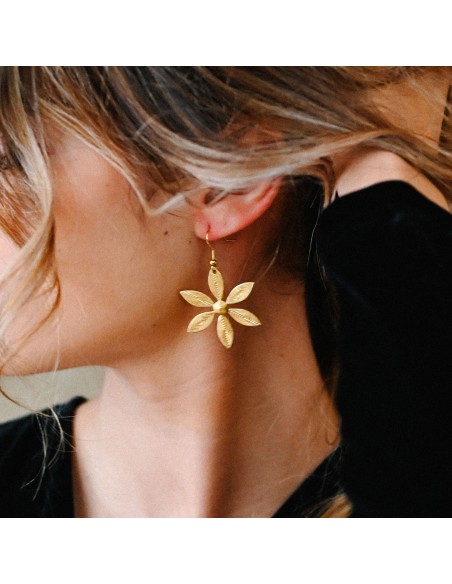 Boucles d'oreilles fleur dorée made in France - Comptoir Doré