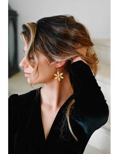 Boucles d'oreilles fleur dorée made in France - Comptoir Doré