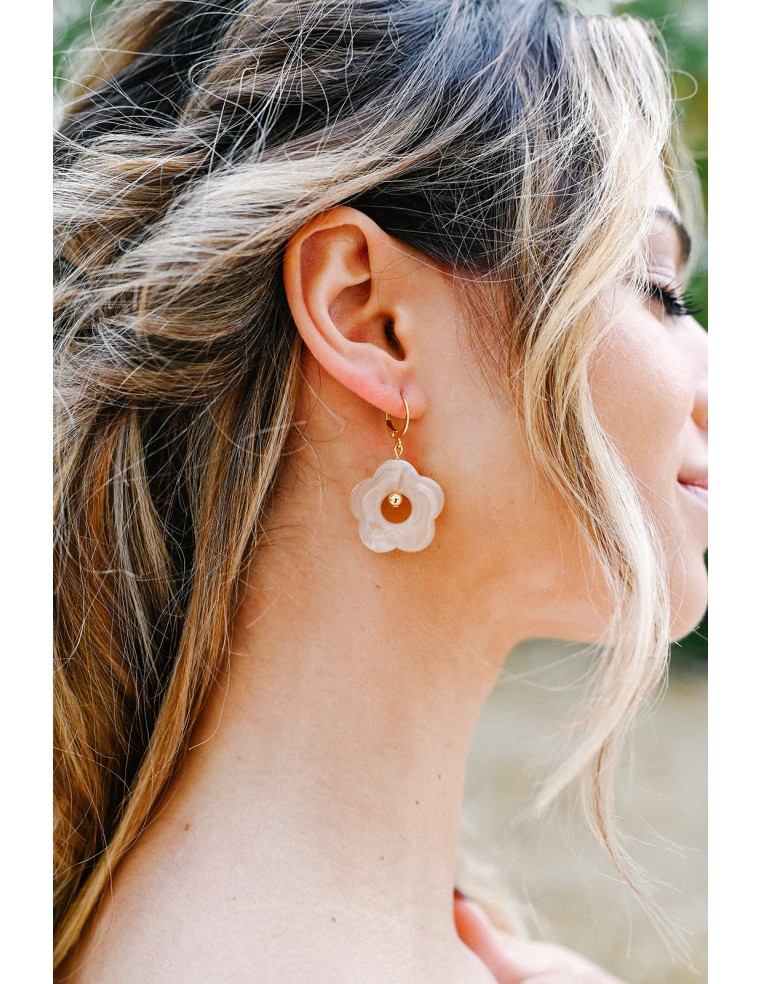 Boucles d'oreilles fleur résine colorée - Pam - Comptoir Doré