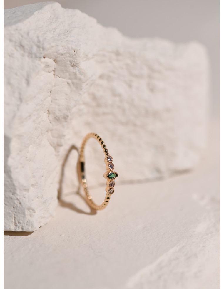 Bague Aliette plaquée or et zircons verts - Comptoir Doré