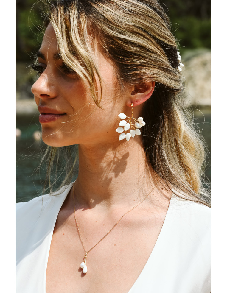 Collier mariée pendentif blanc et perle - Comptoir Doré - Les Perles de La Bastide