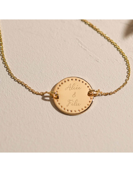 Bracelet plaqué or médaille gravée et chaîne Comptoir Doré