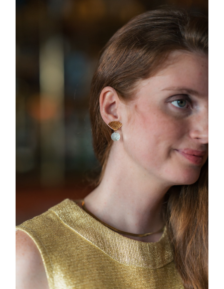 Boucles d'oreilles Emma plaqué or et nacre - Clarance Bijoux - Comptoir Doré