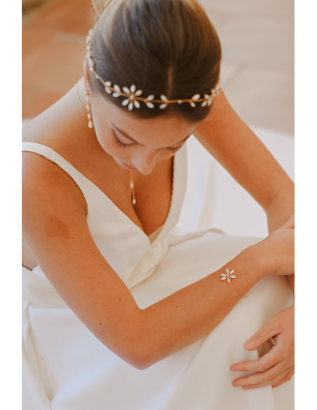 Bracelet mariée fleur de nacre Orea - Les Perles de Bastide - Comptoir Doré
