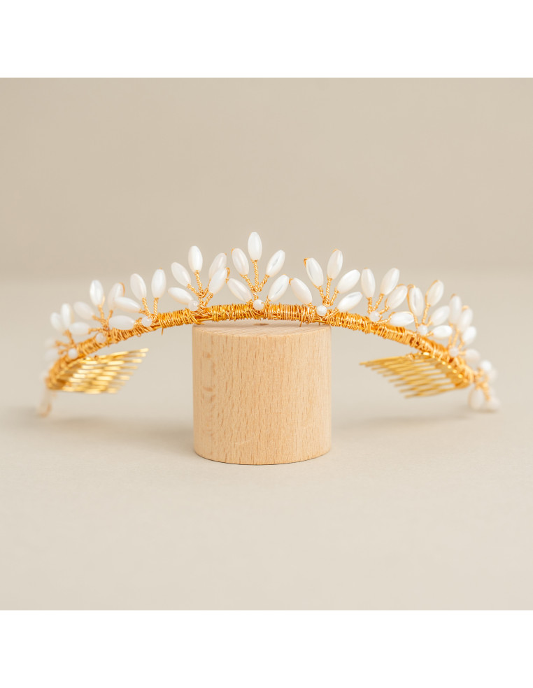 Tiare Capucine – Diadème mariée en Nacre - Les Perles de la Bastide - Comptoir Doré