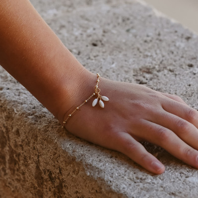 Bracelet mariée Capucine Nacre - Les Perles de la Bastide - Comptoir Doré 2
