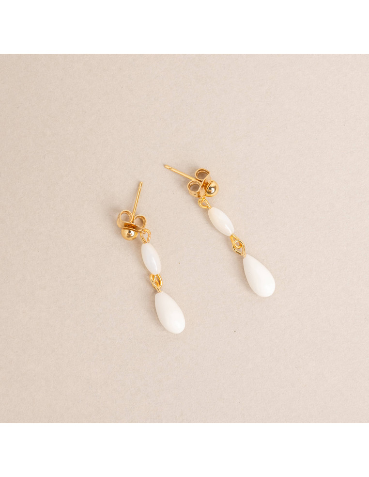 Boucles d'oreilles mariée Capucine courtes – Nacre & porcelaine - Les Perles de la Bastide - Comptoir Doré