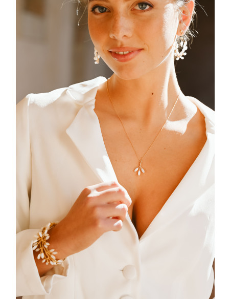 Collier pendentif mariée Capucine – Nacre & porcelaine  froide - Les Perles de la Bastide - Comptoir Doré