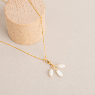 Collier pendentif mariée Capucine – Nacre & porcelaine  froide - Les Perles de la Bastide - Comptoir Doré