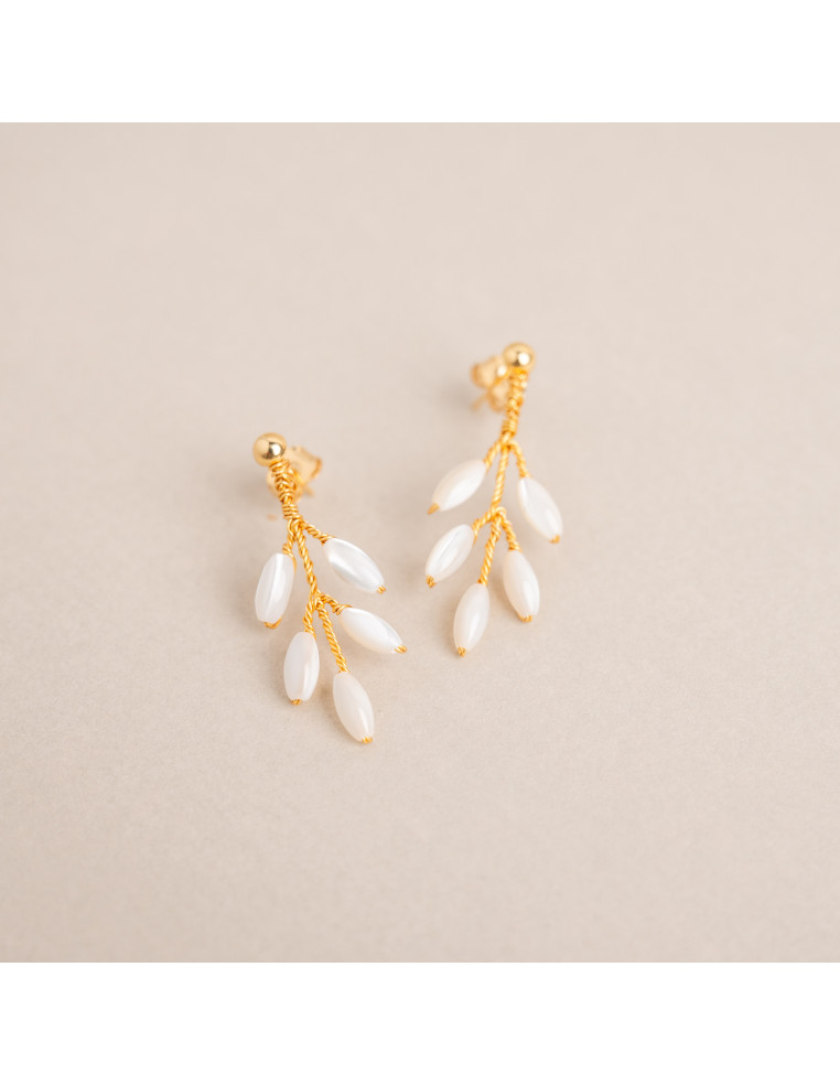 Boucles d'oreilles mariée nacre Demeter – Les Perles de la Bastide - Comptoir Doré