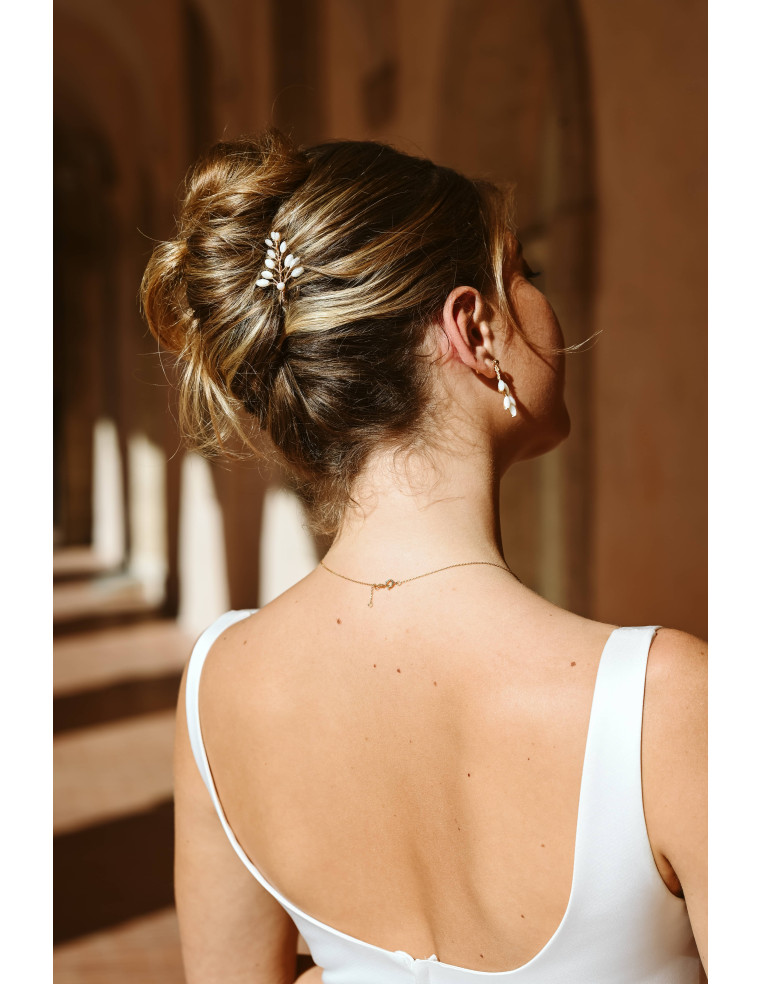 Petite pince à cheveux mariée nacre Demeter - Les Perles de la Bastide - Comptoir Doré
