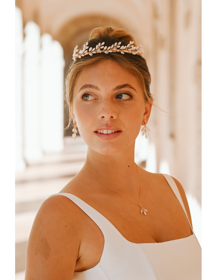 Boucles d'oreilles mariée nacre Demeter – Les Perles de la Bastide - Comptoir Doré