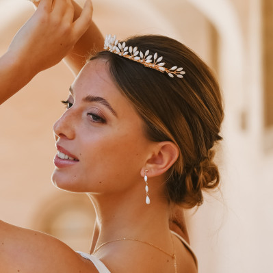 Tiare Capucine – Diadème mariée en Nacre - Les Perles de la Bastide - Comptoir Doré 2