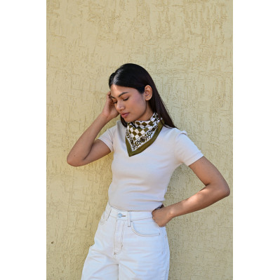 Petit foulard 50x50 cm Checks Vert motif damier en coton. 2