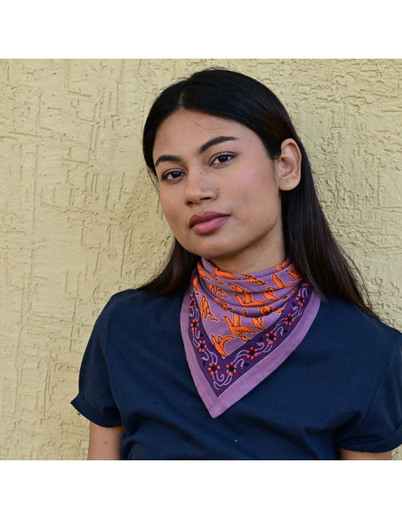 Petit foulard 50x50 cm Mercure Flame motifs oiseaux orange vif.