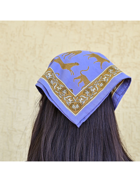 Petit foulard 50x50 cm Fauve Bleu horizon en coton blockprint.