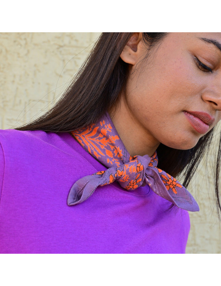 Petit foulard Galatie Flame 50x50 cm en twill de coton indien.