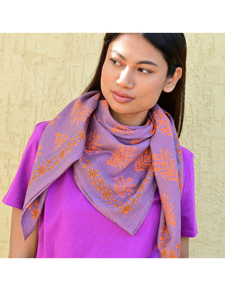 Grand foulard Galatie Flame 100x100 cm en twill de coton indien.