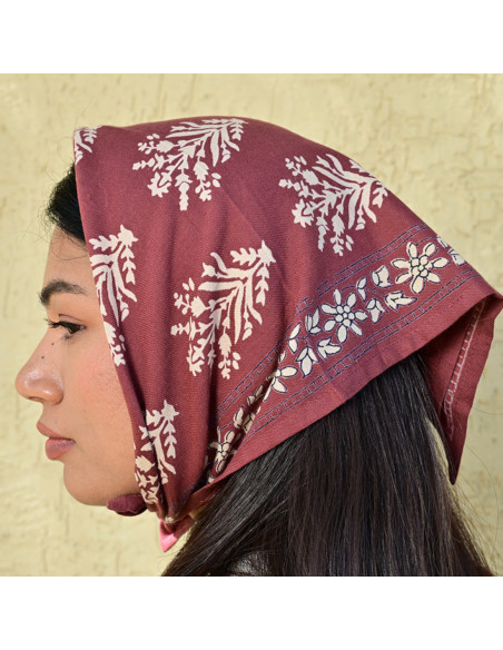 Petit foulard 50x50 cm Galatie Bordeaux en coton blockprint.
