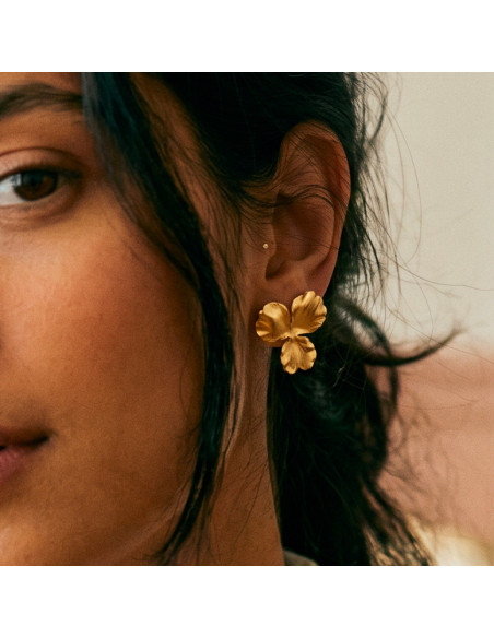 Boucles d'oreilles pensées dorées Grace - boucles grosses fleurs - Comptoir Doré