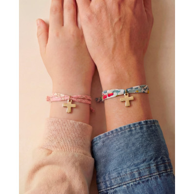 Bracelet Liberty croix dorée gravée Comptoir Doré 2