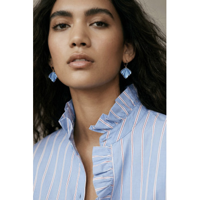 Boucles d'oreilles Yuna papillon bleu - Un de ces quatre - Comptoir doré 2