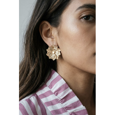 Boucles d'oreilles Camélia fleur dorée - Un des ces quatre - Comptoir Doré 2