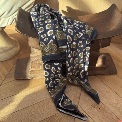 Grand Foulard Léopard Bleu marine - Byzantine APW - Comptoir Doré
