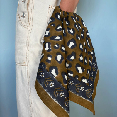 Grand Foulard Kaki - Byzantine APW - Comptoir Doré