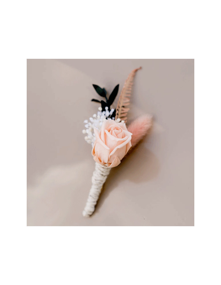 Boutonnière marié Jean fleurs stabilisées - L'Atelier de Clotilde - Comptoir Doré