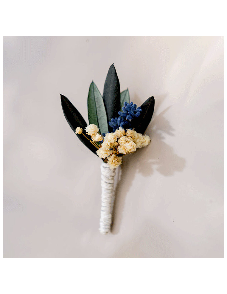 Boutonnière marié Mathilde fleurs stabilisées - L'Atelier de Clotilde - Comptoir Doré